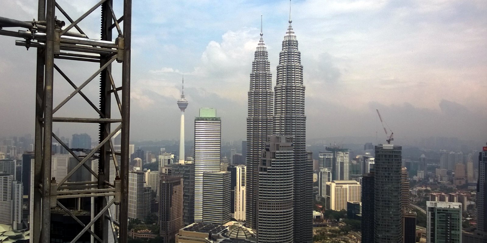 La Tour IB, une curiosité unique de Kuala Lumpur, est très haute